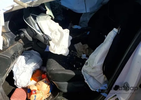 2021 Nissan Kicks S z USA, uszkodzony, nr VIN 3N1CP5BV9ML537041